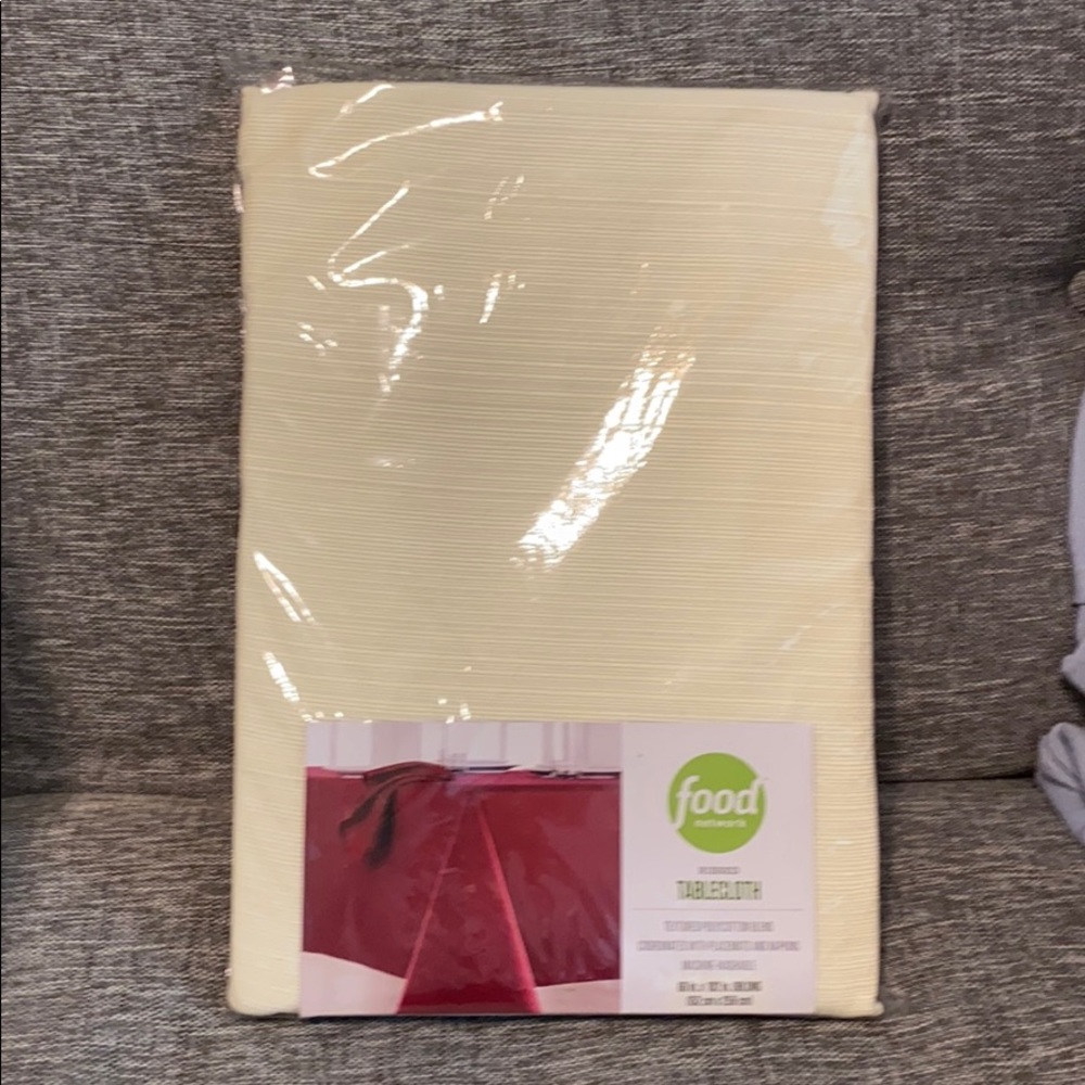 Food network table cloth